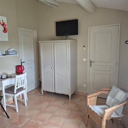 Mas Clement - Chambre Et Table D'Hotes LʼIsle-sur-la-Sorgue Zewnętrze zdjęcie