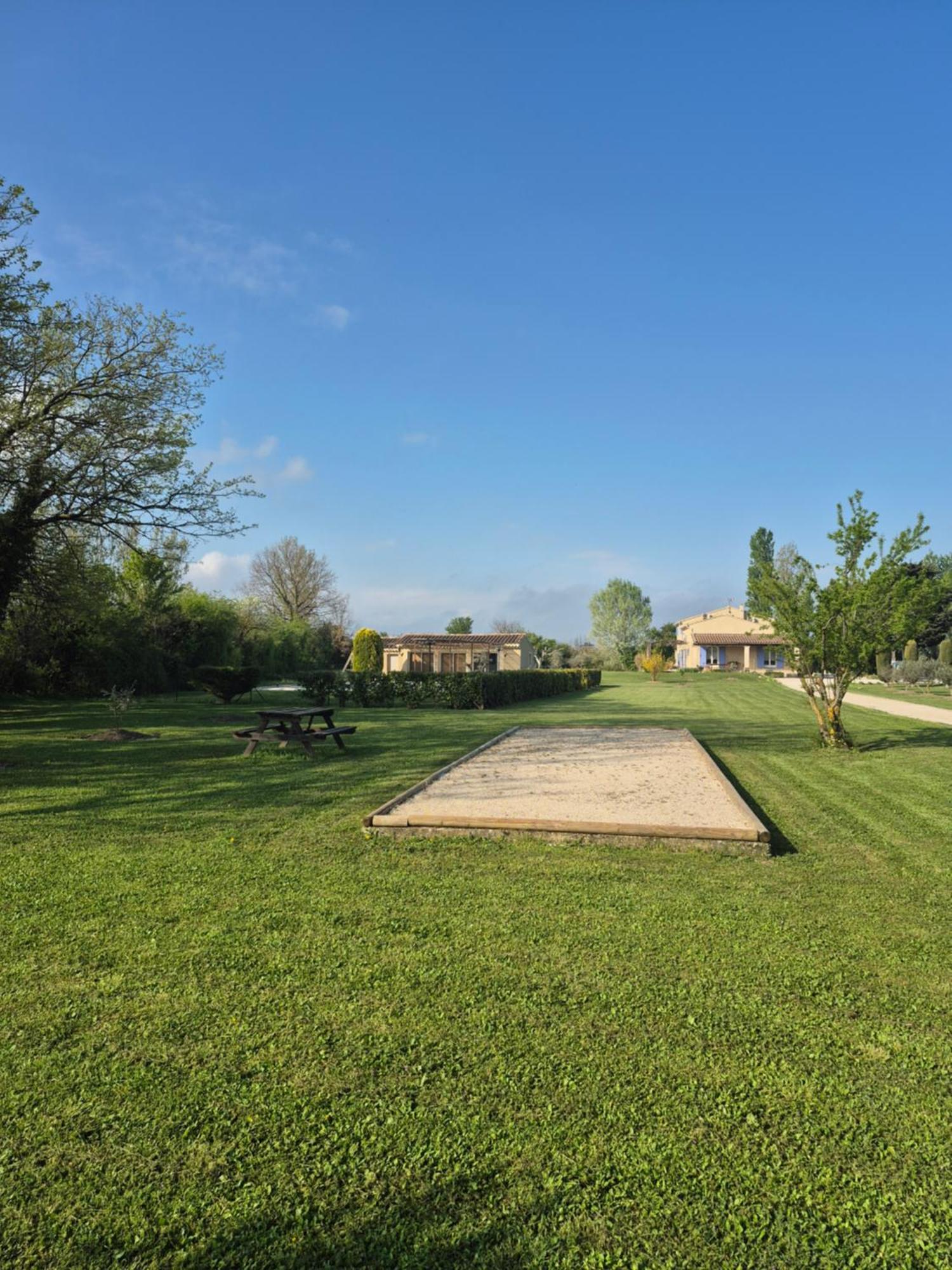 Mas Clement - Chambre Et Table D'Hotes LʼIsle-sur-la-Sorgue Zewnętrze zdjęcie